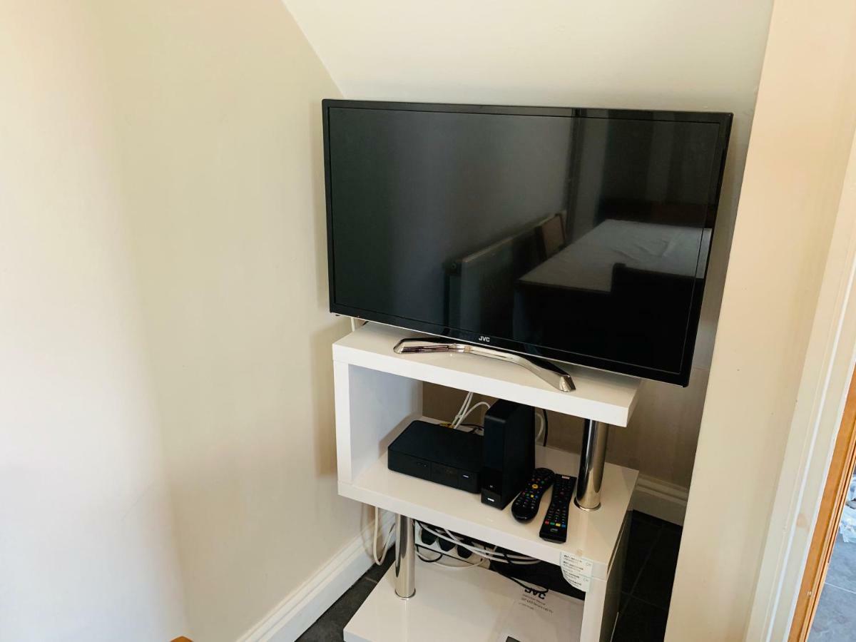Housefield 1 Apartment Bucknall  Екстериор снимка