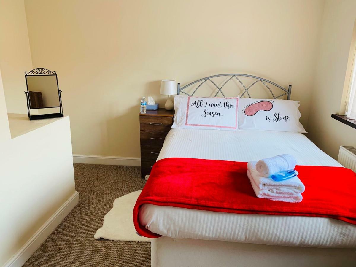 Housefield 1 Apartment Bucknall  Екстериор снимка